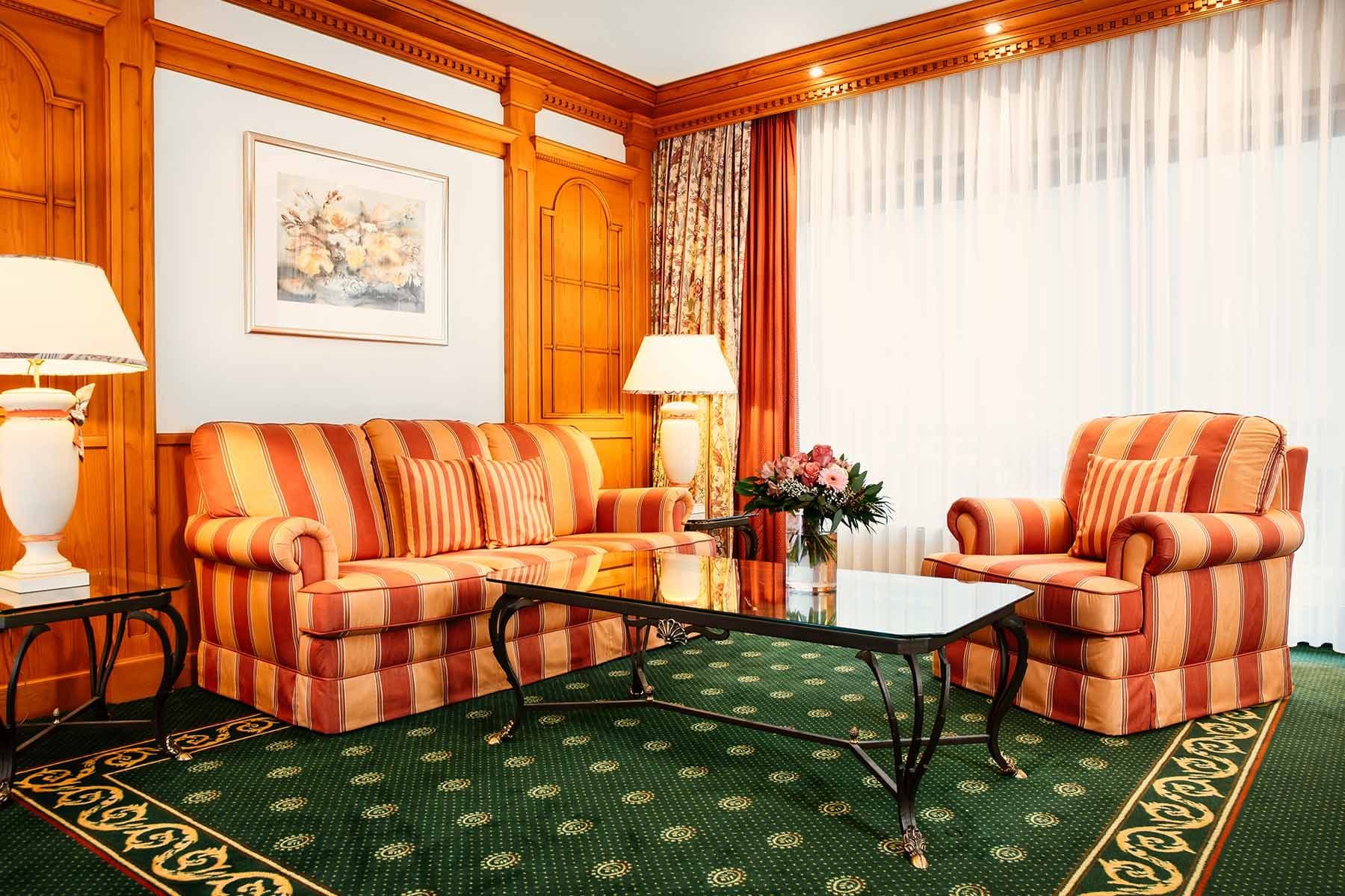 Traditionelle Juniorsuite im Engel Obertal – Hausteil Röhrsbächle, 65 m² mit Südbalkon
